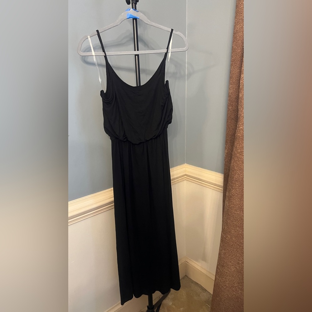 Olivia Rae Black Sleeveless‎ Maxi Dress